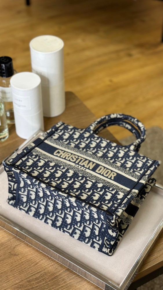 DIOR ديور حجم صغير