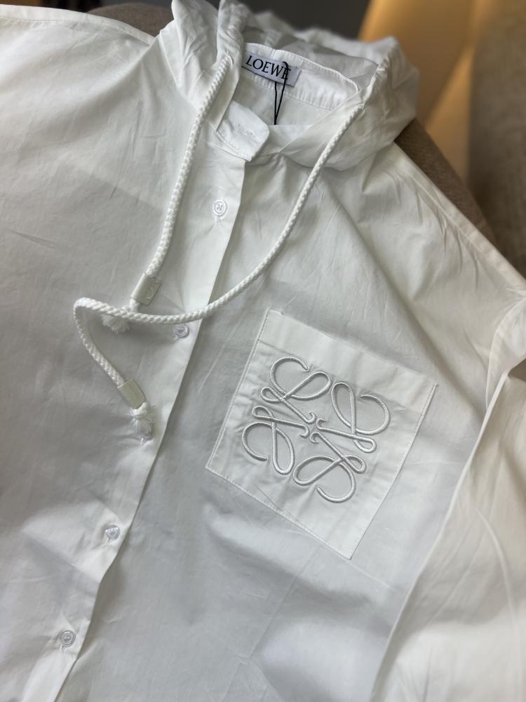 LOEWE لويڤي