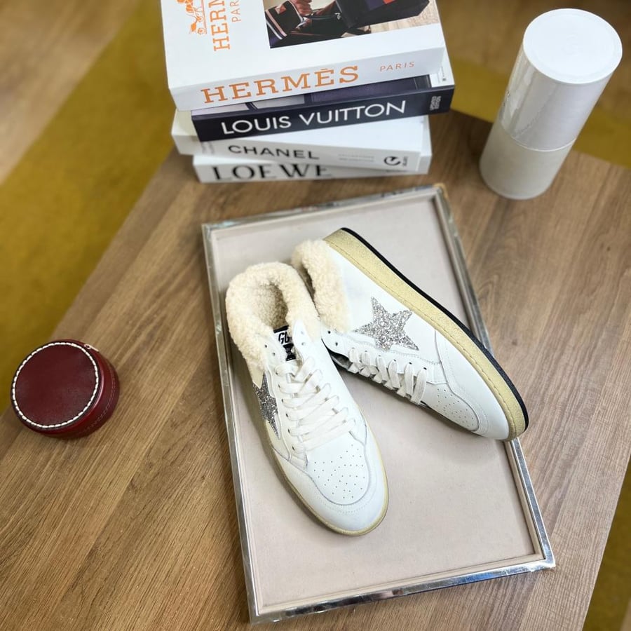 GOLDEN GOOSE