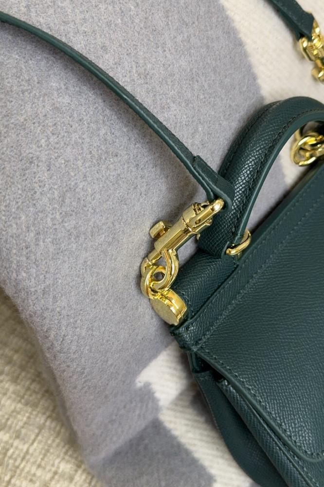 DOLCE & GABBANA
