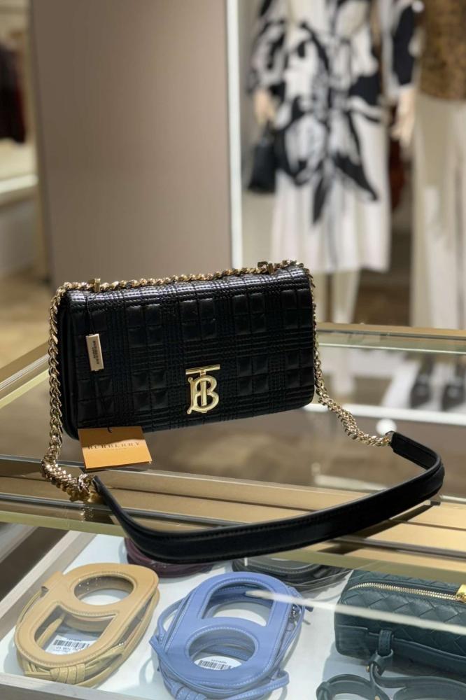BURBERRY حقيبة