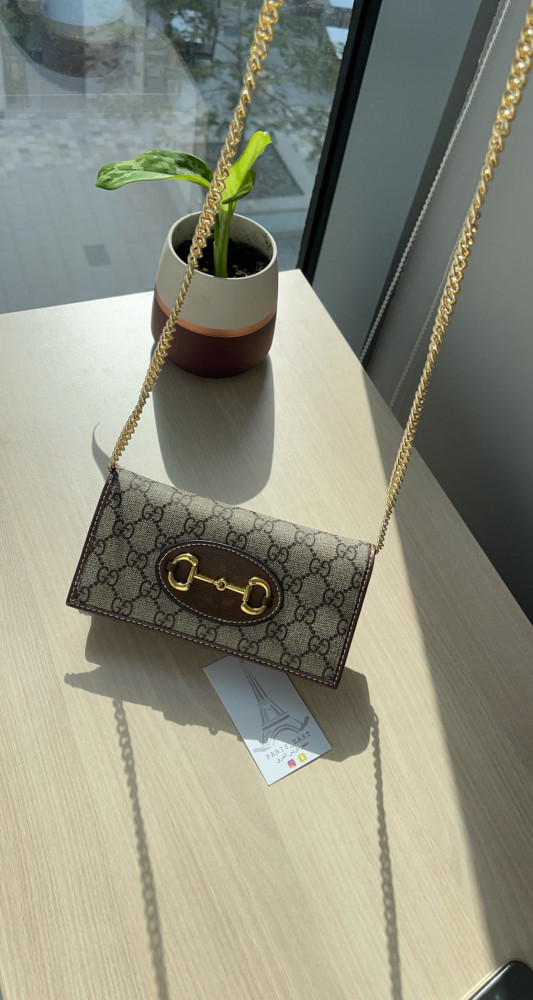 GUCCI كروس والت