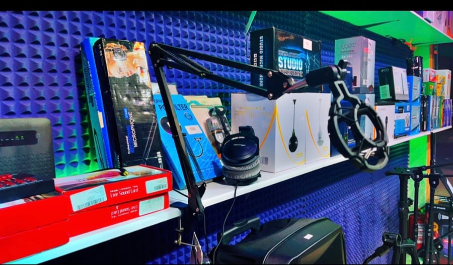 استاند مايكروفون