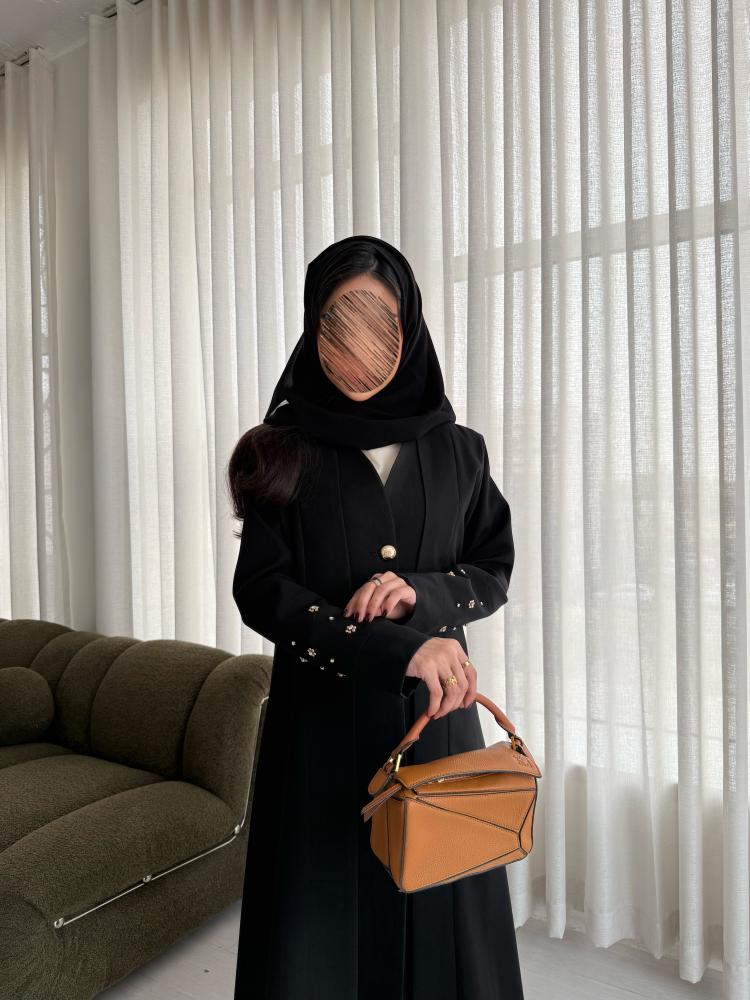 Black abaya