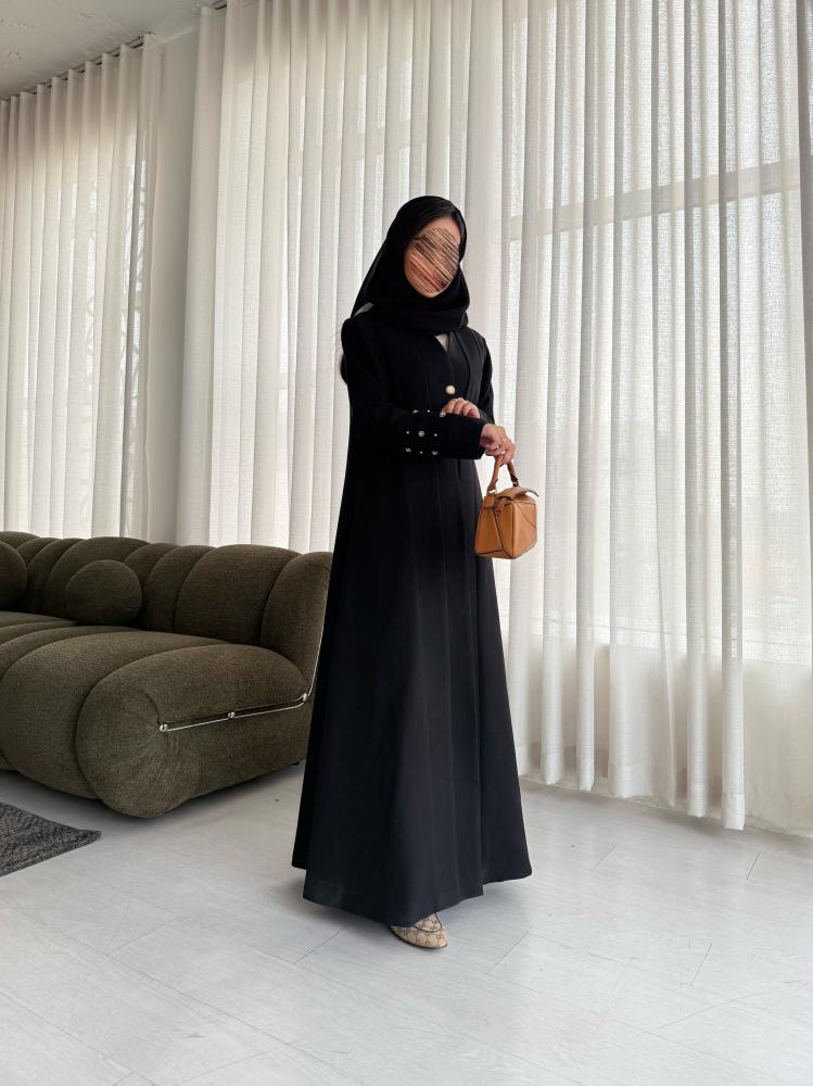 Black abaya