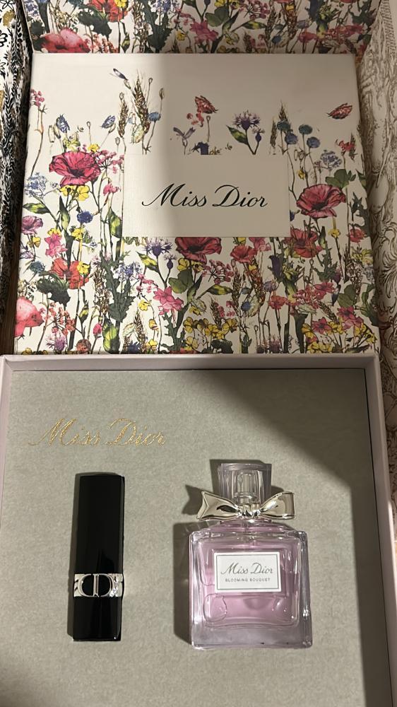 مجموعة عطر ميس ديور + روج ديور