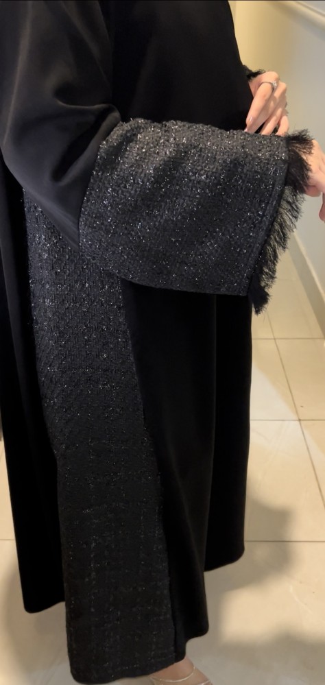 عباية( نجد بتعديل ريما) كريب ملكي طايح+ شانيل نص كلوش