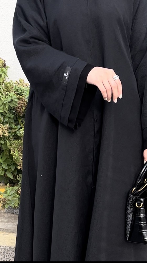 عبايه(32)كريب ملكي+شفاف نص كلوش