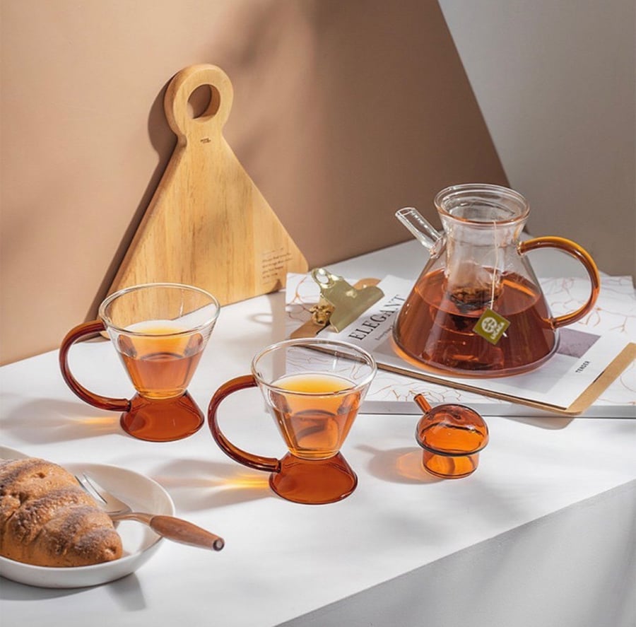 Teapot + two cups set for two people