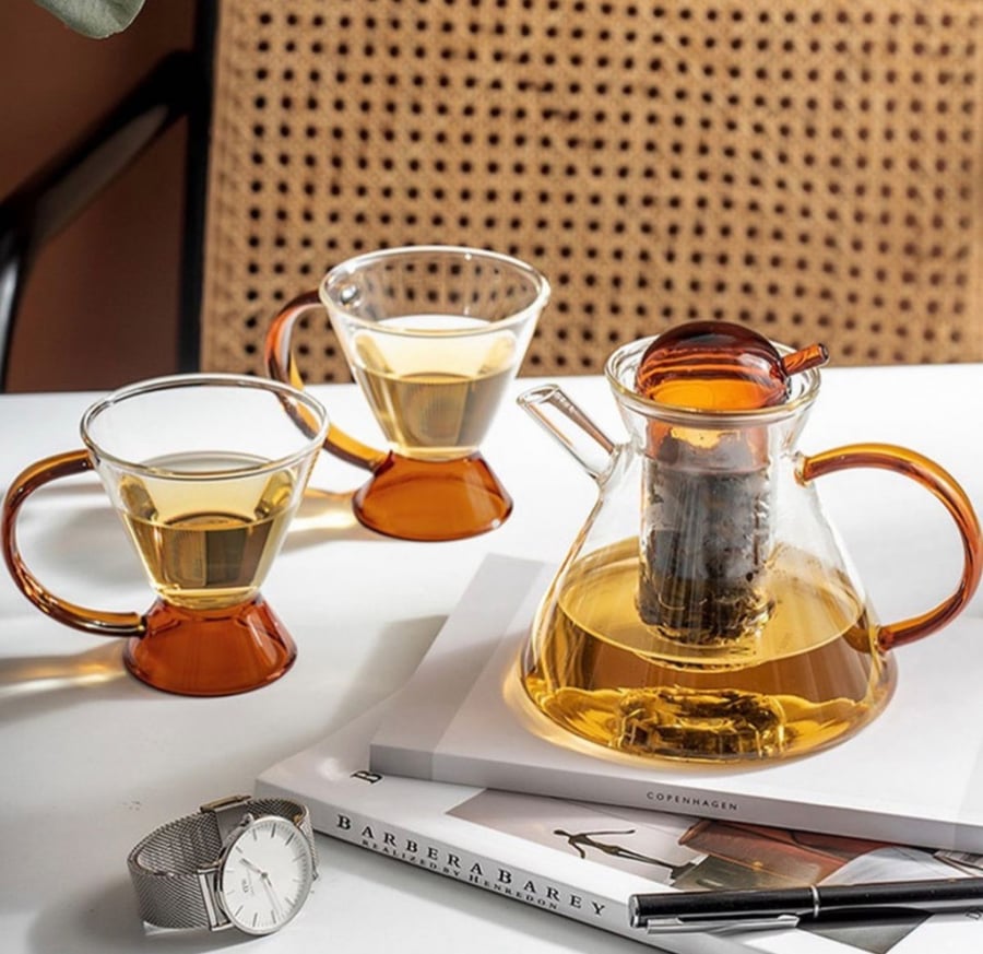 Teapot + two cups set for two people