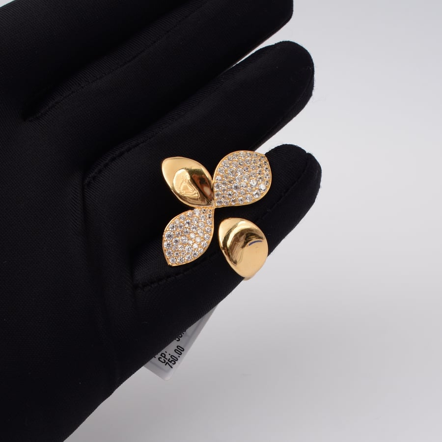 Gold ring