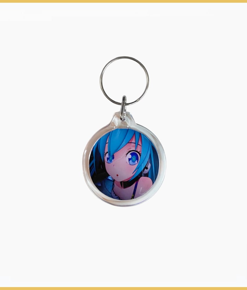 ميدالية مفتاح Miku مع رابط