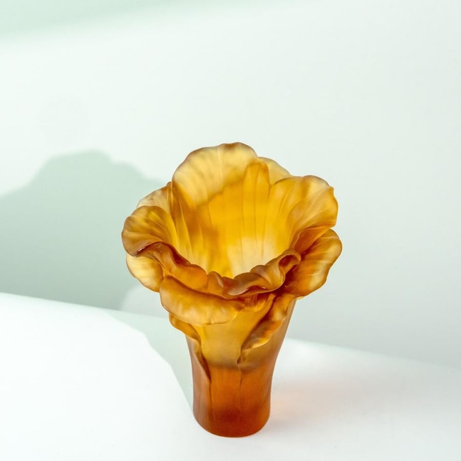 فازة كرستال صغيرة (عنبر) Small Crystal Vase (Amber)