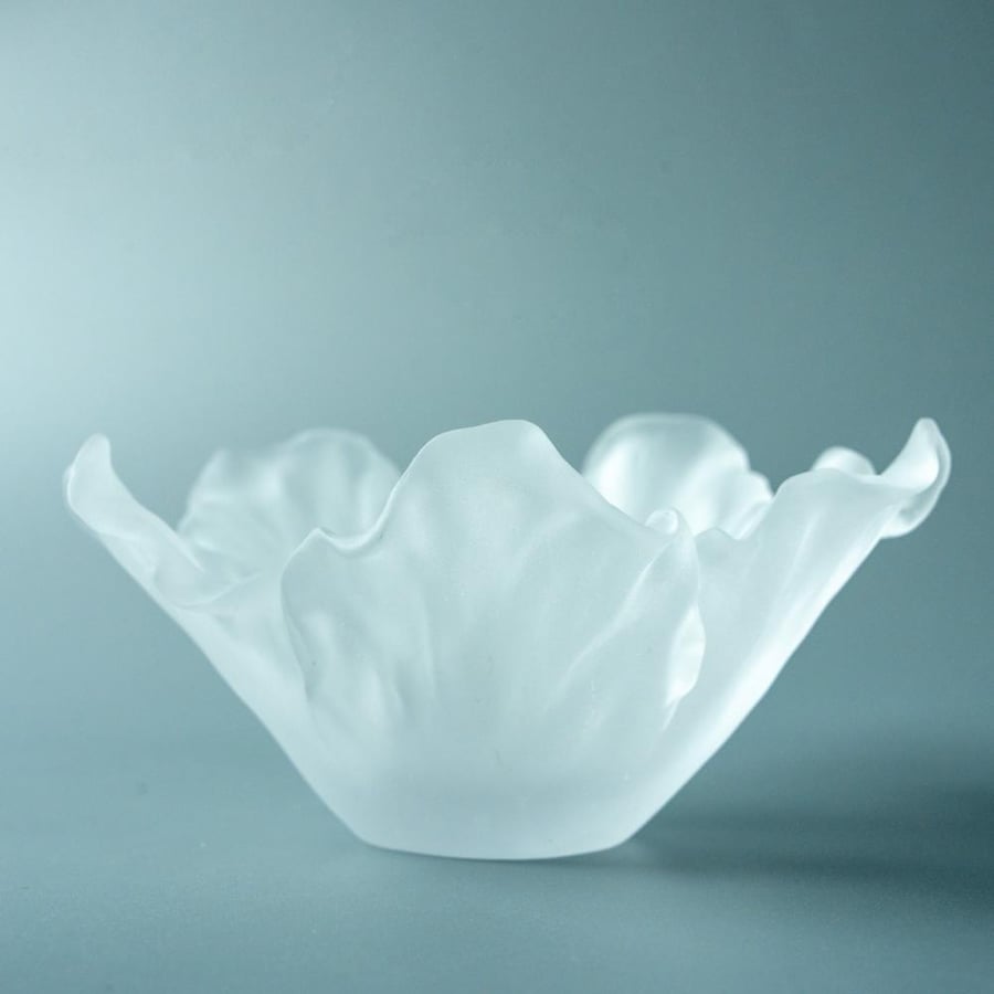وعاء كرستال - Petal Fold Crystal Bowl