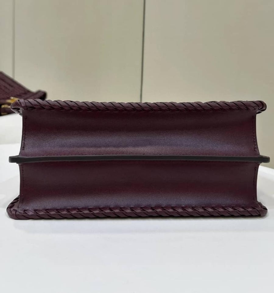 فندي Peekaboo مقاس 27cm