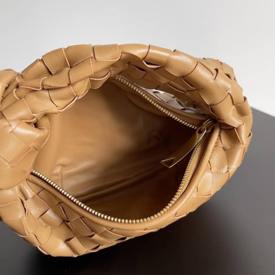 شنطة بوتيقا 23cm