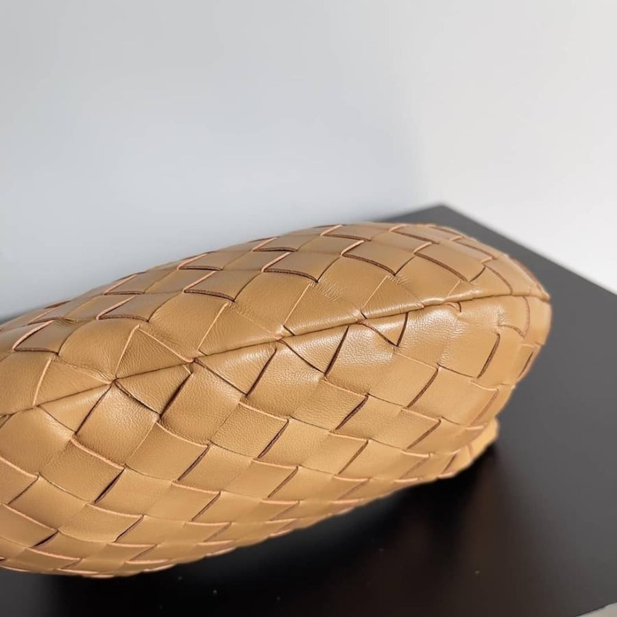 شنطة بوتيقا 23cm