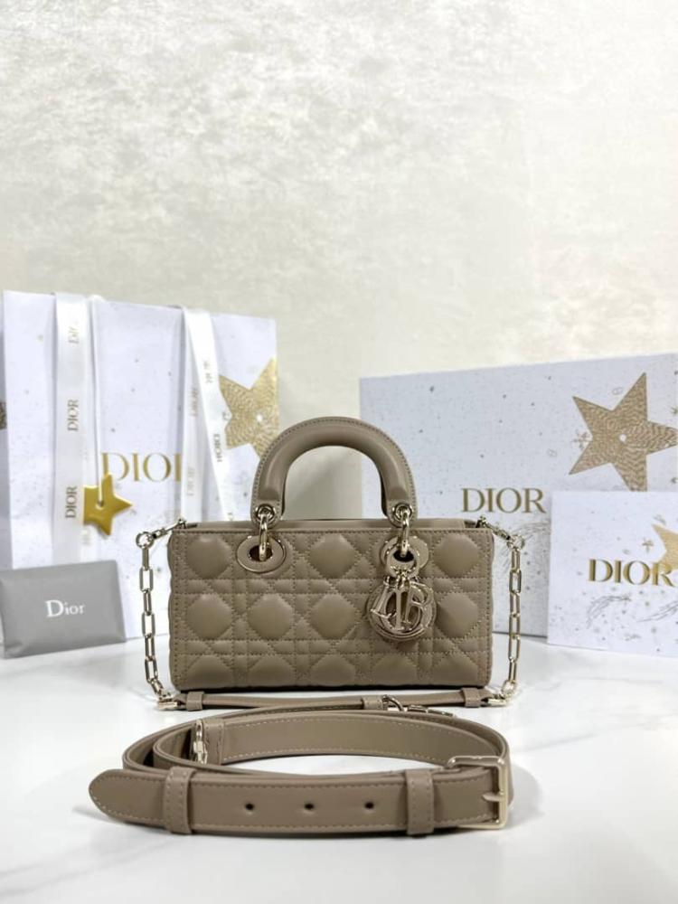 ديور دي جوي مقاس 22cm