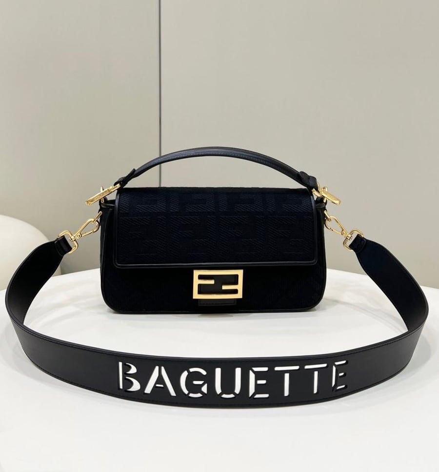 فندي Baguette مقاس 27cm