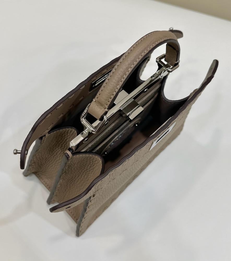 فندي مقاس 20cm