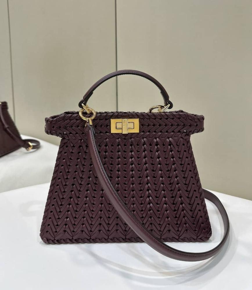 فندي Peekaboo مقاس 27cm