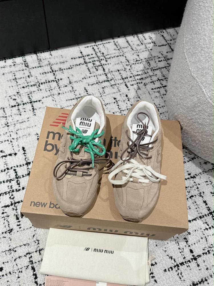 شوز New Balance × Miu Miu