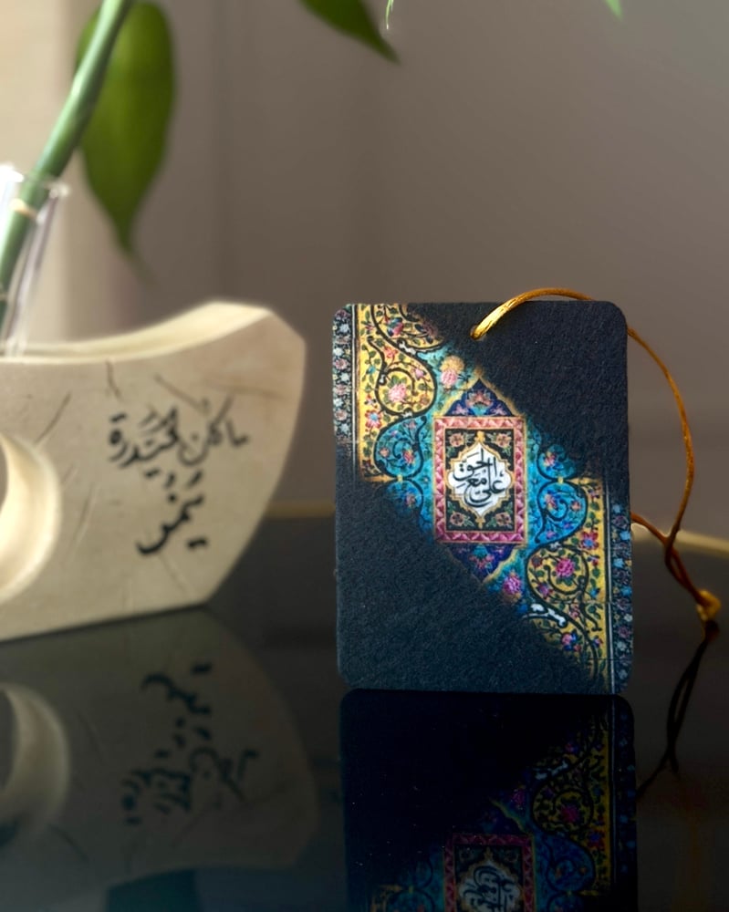 تعليقة سيارة معطرة