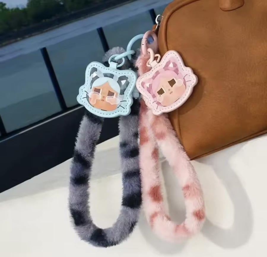 وايلد بت كيوت كراي بيبي تشارم للجوال - Wild but Cutie Crybaby Phone Charm