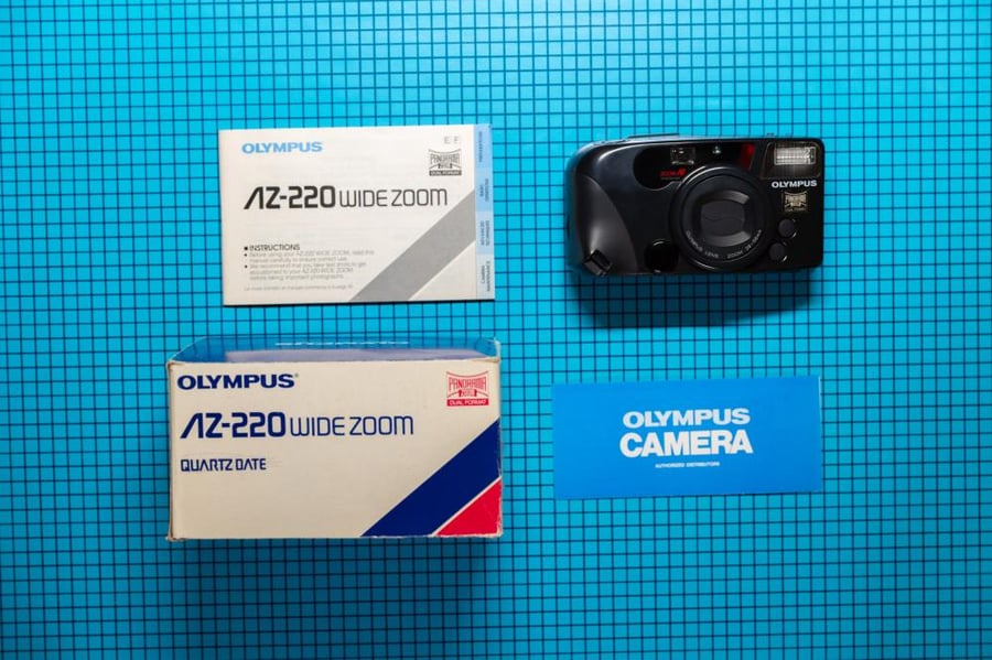 ‏Olympus  Az-220 wide zoom