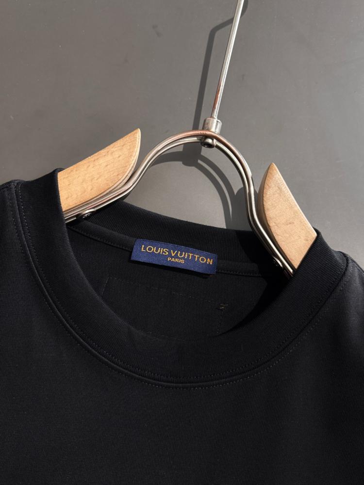 LOUIS VUITTON T-SHIRTS
