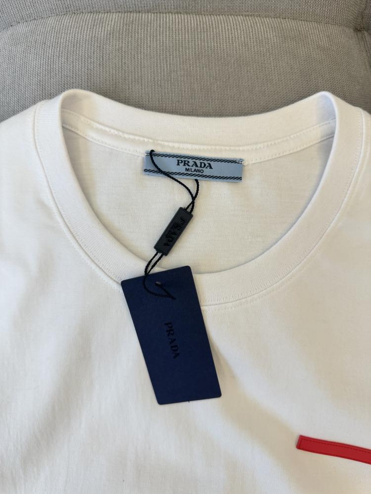 PRADA T-SHIRTS