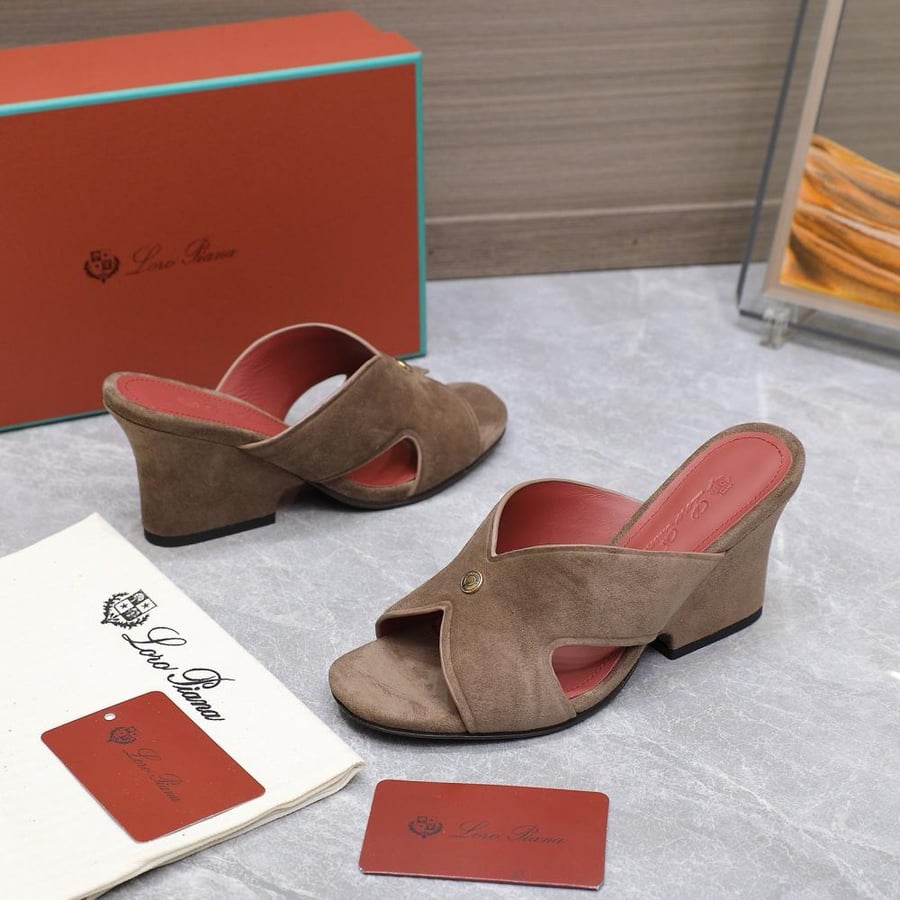 LORO PIANA