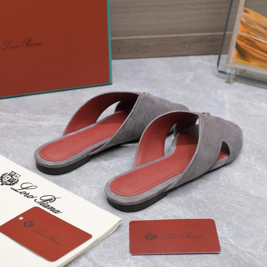 LORO PIANA