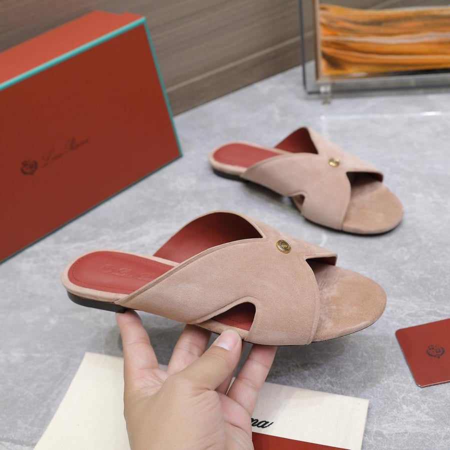 LORO PIANA