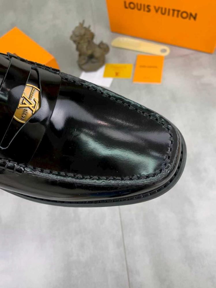 LOUIS VUITTON SHOES