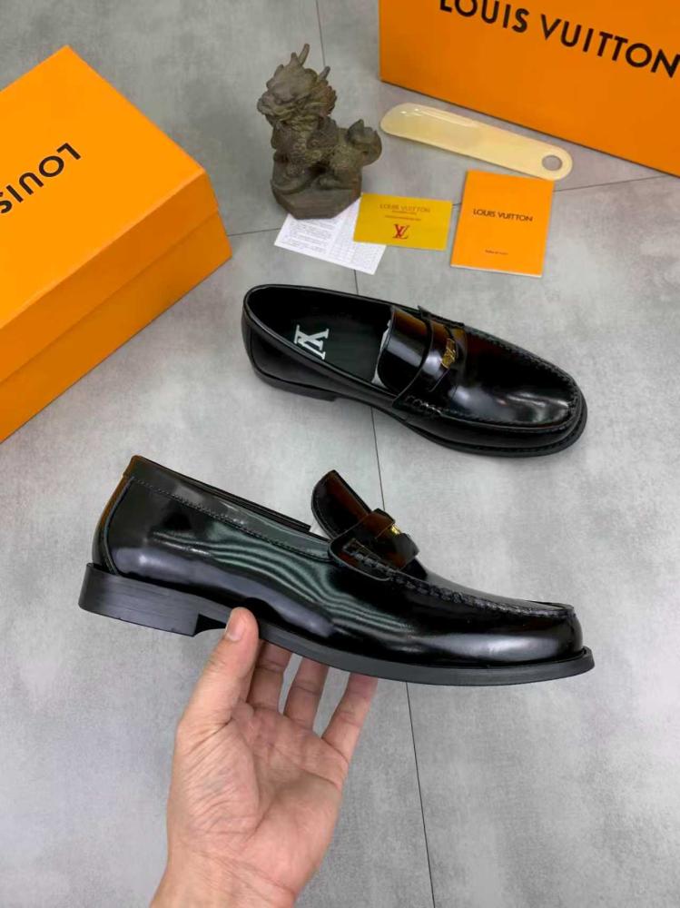 LOUIS VUITTON SHOES