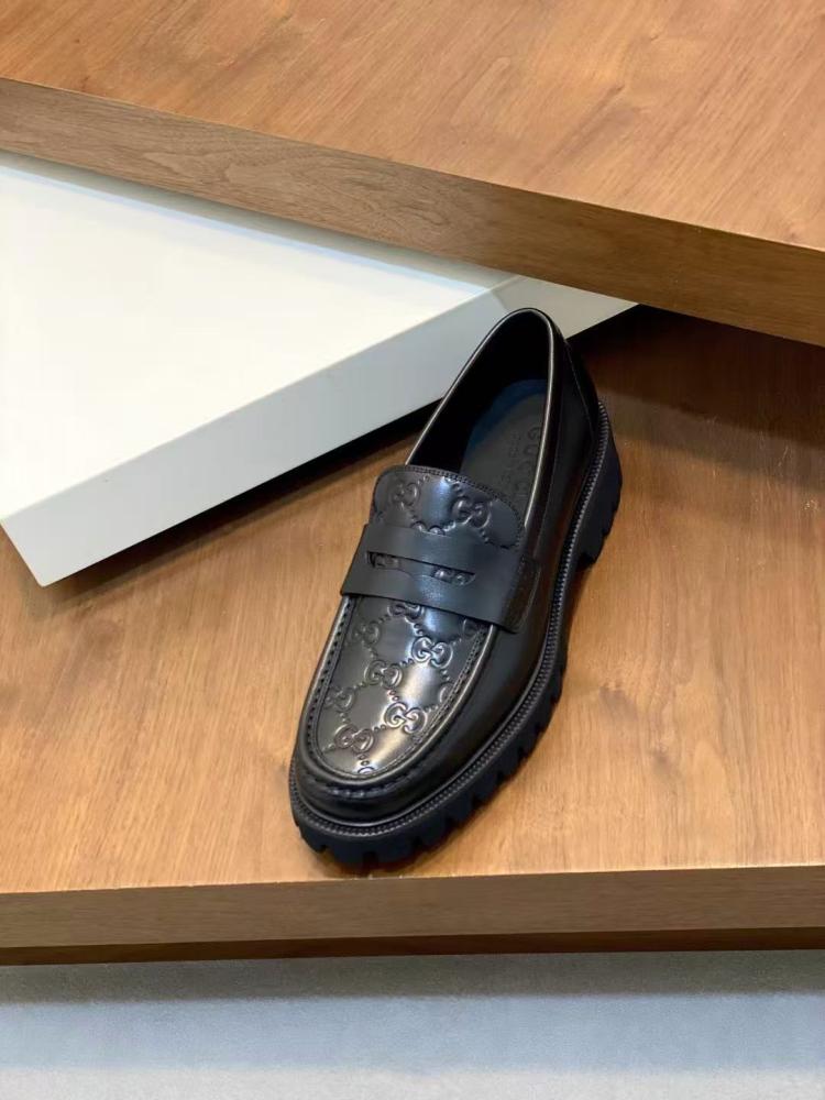 CUCCI SHOES