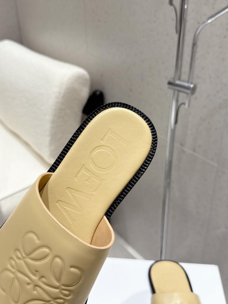 LOEWE SLIDES