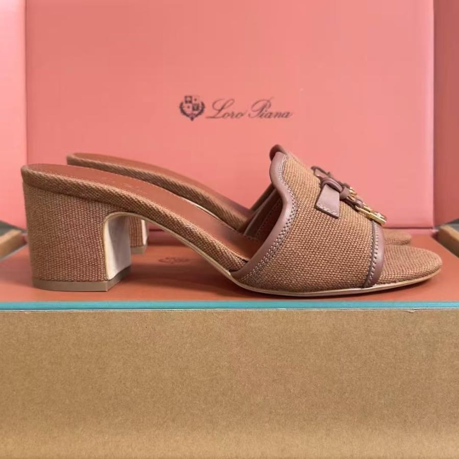 LORO PIANA