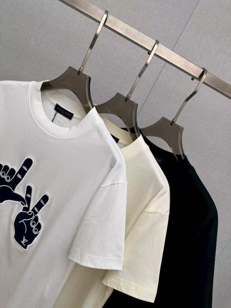 LOUIS VUITTON T-SHIRTS