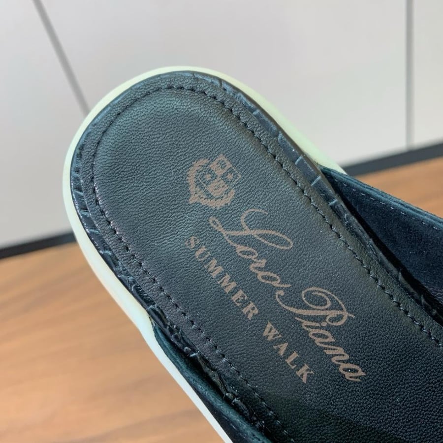 LORO PIANA