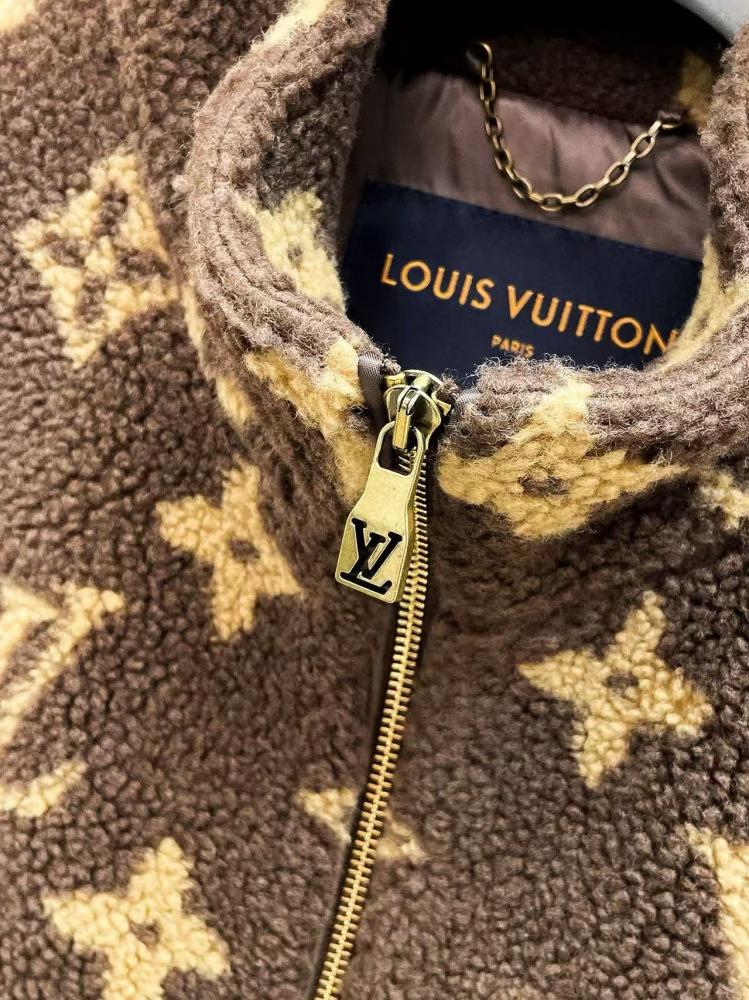 LOUIS VUITTON JACKET