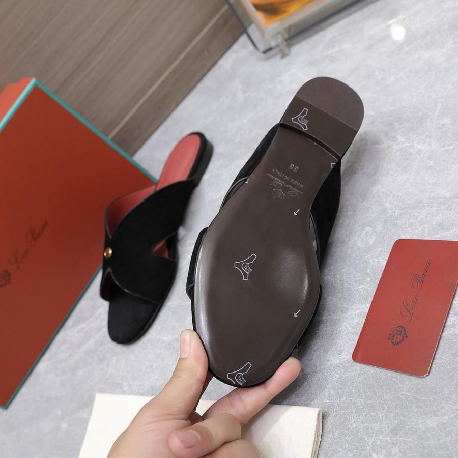 LORO PIANA