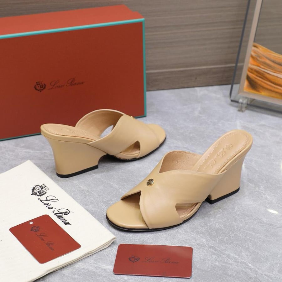 LORO PIANA