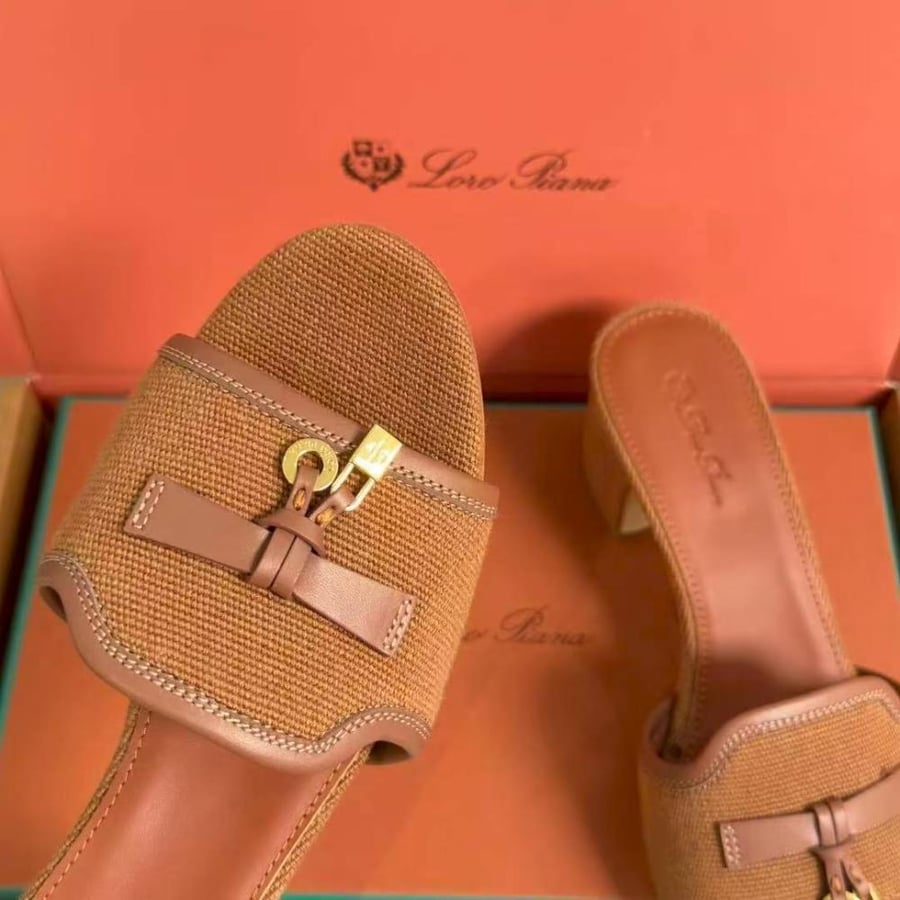 LORO PIANA