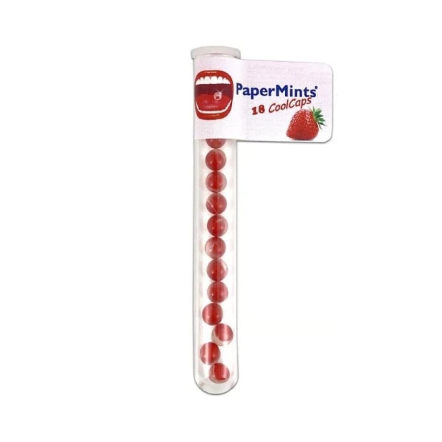 Peppermint flavored mouth capsules with strawberry flavor to refresh breath and eliminate bad breath - one capsule