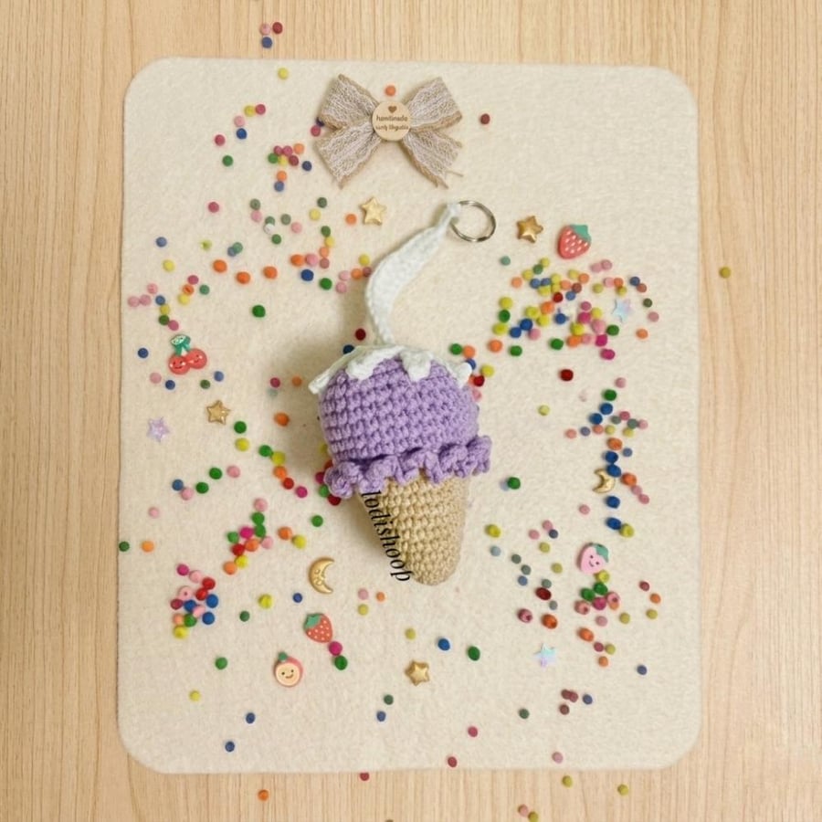 Ice cream medal - crochet