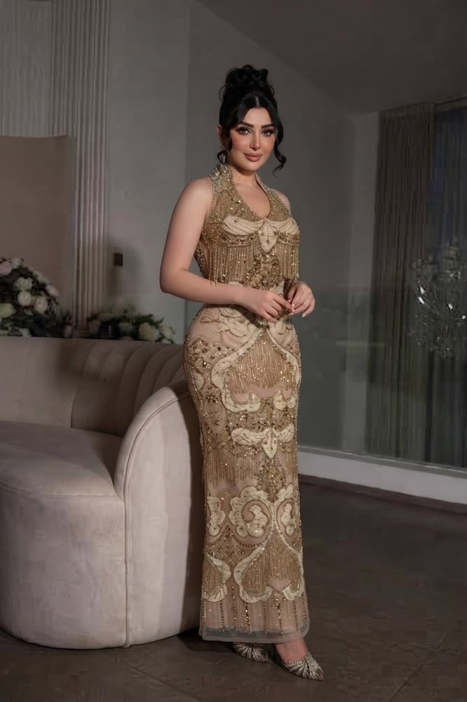 فستان سهرة ذهبي فاخر