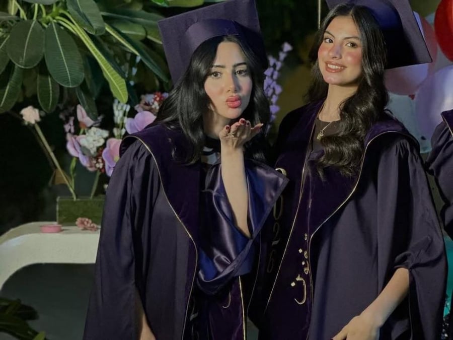 عباية تخرج لون بنفسجي-متجر فرح