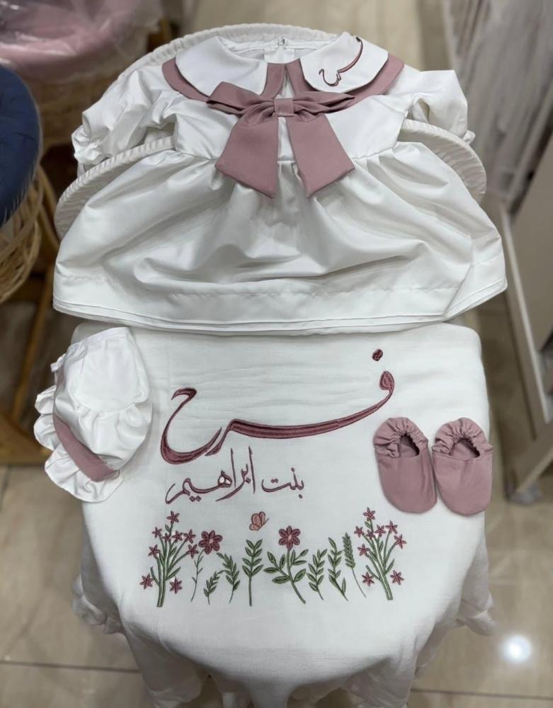 هدايا مواليد مطرزة بالأسم حسب الطلب